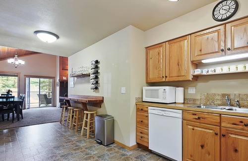 Loon Lake House | Relax @ Deer Lake Hanleys Haven
