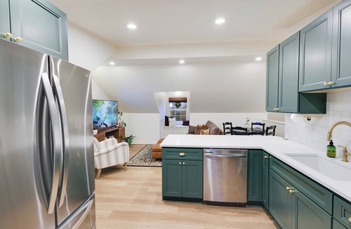 Downtown Vancouver Apartment | Relax in this beautifully remodeled apartment that blends comfort and style.