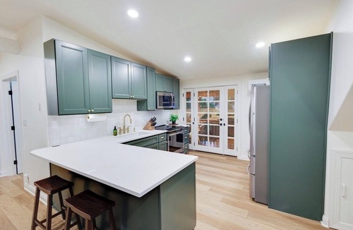 Downtown Vancouver Apartment | Relax in this beautifully remodeled apartment that blends comfort and style.