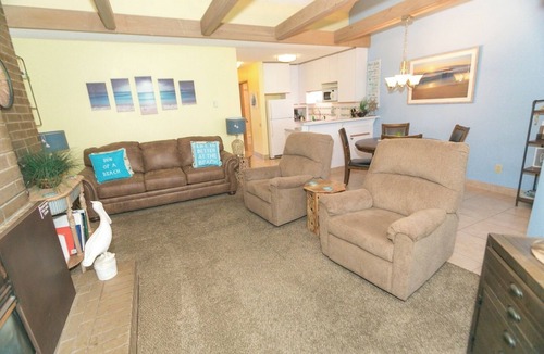 Ocean Shores Apartment | Relax & Recharge – Oceanview Stay with Sauna, Pool and Fire Pit
