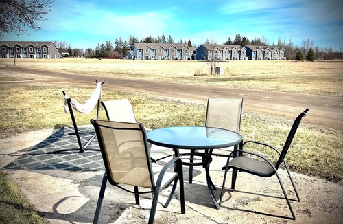 Thief River Falls House | Relax Rewind Reconnect
