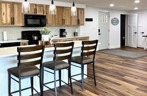 Blue River House | Relax with beautiful views overlooking the Wisconsin River