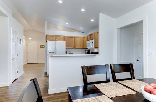 Meridian House | Relaxing and Comfortable