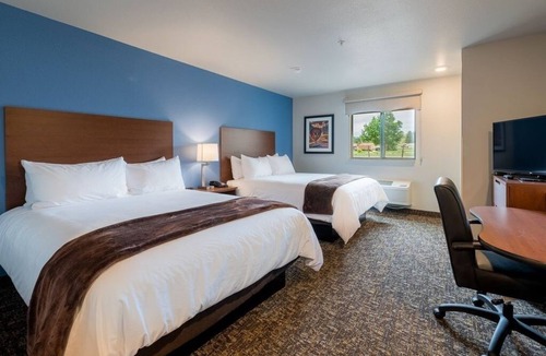 Grant Creek Hotel | Relaxing Extended Stay | Comfortable Room Near Missoula Airport