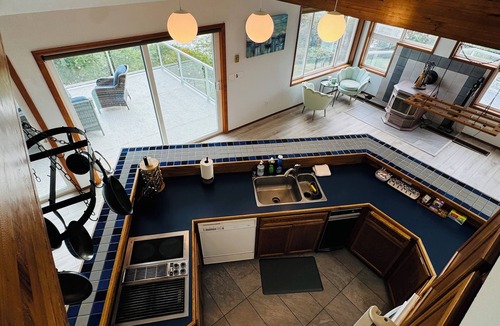 Fox Island House | Relaxing Fox Island Waterfront View Hideaway