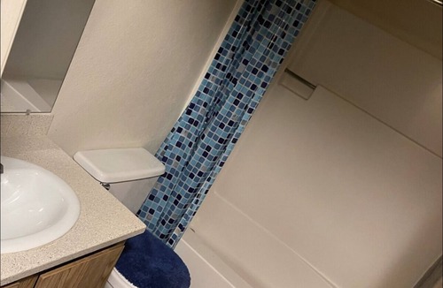 Parkland Apartment | Relaxing two bed room apt near steilacoom park