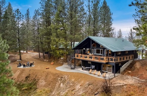 Garden Valley Cabin | Remodeled Cabin: Golf & Hot Springs