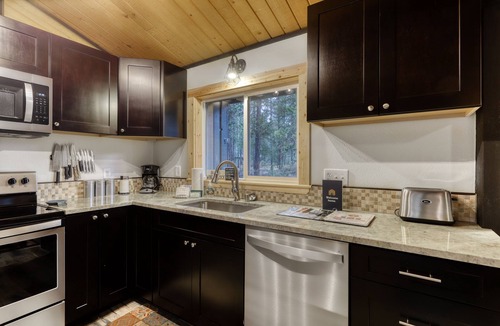 Sunriver House | Remodeled home with hot tub, SHARC passes, & close to Sunriver Village - dogs OK