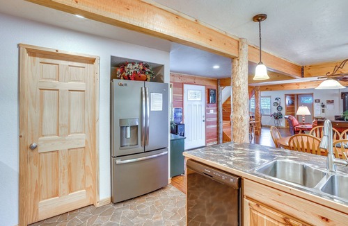 Dixie House | Remote Elk City Escape w/Decks & Mtn Views!