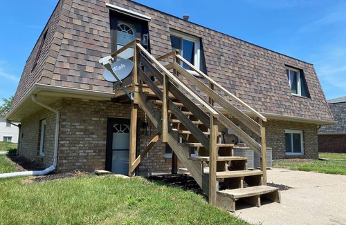 Council Bluffs Apartment | Renovated 2-bed apt, right next to downtown Omaha