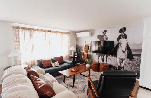 Salmon House | Renovated Salmon Refuge