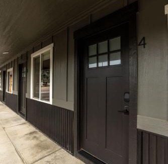 Coeur d'Alene Hotel | Renovated Studio 5 Min from Scenic Lake CDA - Pet Friendly