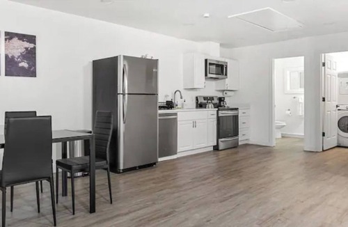 East Renton Highlands House | Renton 1 Bed Rambler in Maplewood on 3/4 acre