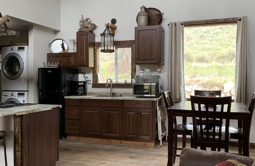 Gardiner House | Reserve 2, or all 4 cabins on this 13 acre horse ranch 5 mins from Yellowstone