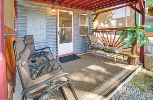 Chiloquin Apartment | Resort Cabin on the River ~ 21 Mi to Crater Lake!