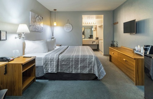 Garden District Hotel | Resort City Inn Coeur d'Alene