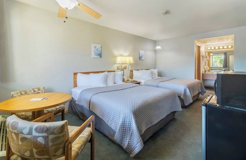 Garden District Hotel | Resort City Inn Coeur d'Alene
