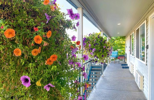 Garden District Hotel | Resort City Inn Coeur d Alene