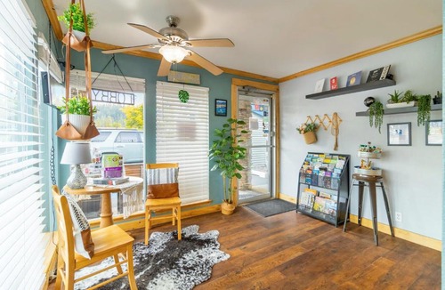 Garden District Hotel | Resort City Inn Coeur d Alene