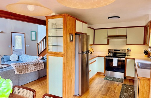 Coupeville House | Restorative Island Retreat - Beach Access and Private Half-Acre