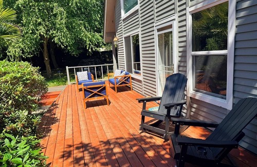 Coupeville House | Restorative Island Retreat - Beach Access and Private Half-Acre
