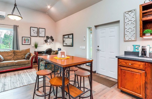 Medical Lake Condo | Retreat with Indoor Swim Spa, Access to Clear Lake