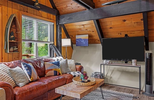 Skykomish Cabin | Retro A-Frame Hot Tub Firepit Stevens Pass