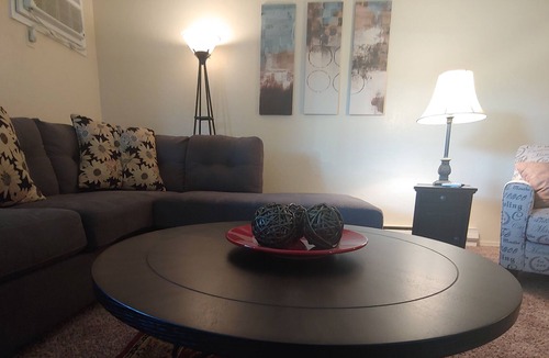 Kennewick Apartment | Retro Luxury Waterfront 2 Bedroom in Kennewick