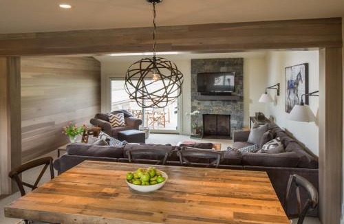 Elkhorn Village House | Ridge 91 at Elkhorn
