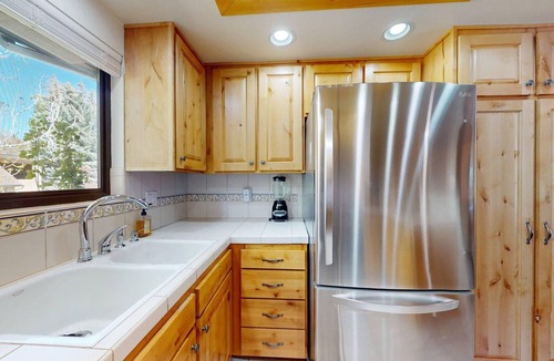 Elkhorn Village Condo | Ridge Condo 2610 - New Listing! Pet Friendly w/Elkhorn Golf, Tennis, Hot Tub