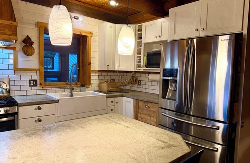 Missoula Cabin | Ridgeline Retreat - Missoula Cabin - Entire Home
