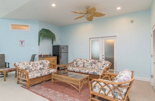Georgetown House | Ridgeview's Oasis is truly a unique stay