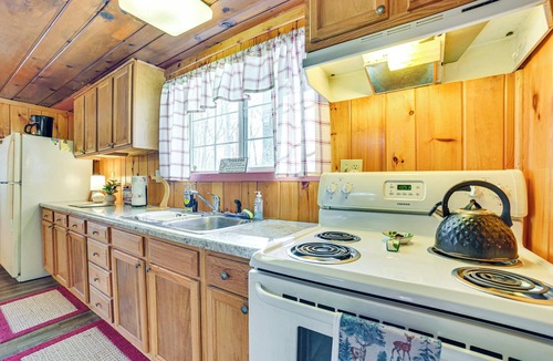 Lupton Cabin | Rifle Lake Cabin! Michigan Outdoor Adventure Pad