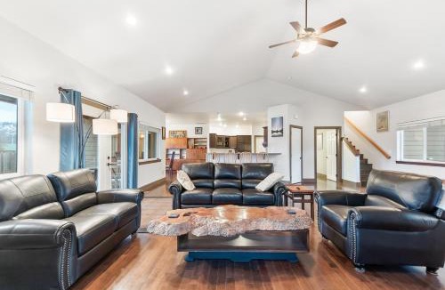 Laclede House | Riley Creek Retreat