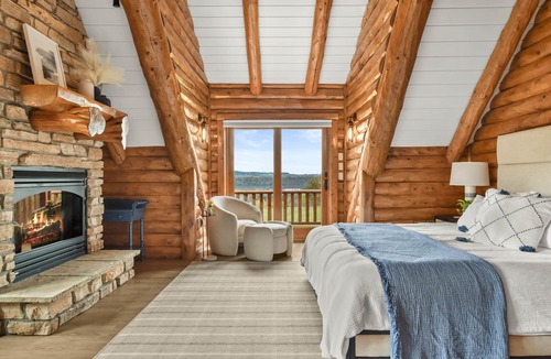 Potosi House | Riverfront Custom Retreat - The Great River Ranch
