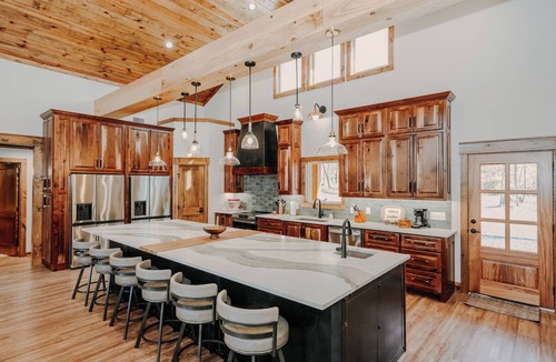 Murfreesboro Cabin | Riverfront Lodge Private River Access Outdoor Living Lake Greeson + Diamond Mine