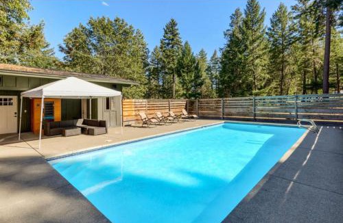 Trail House | Riverfront Retreat with pool, Hot Tub, Mountain Views