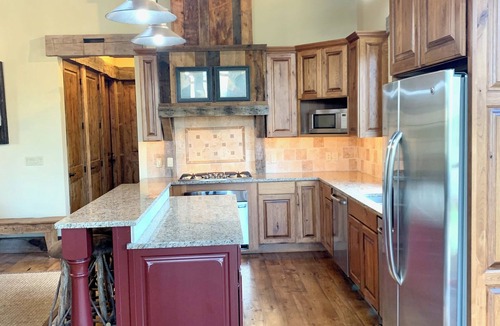 Divide Cabin | Riverfront Timber-framed Hunting Lodge; Ideal SW Montana location; Wi-Fi