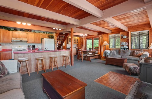 Garden Valley Cabin | Rivers Edge, 3 bedroom cabin with River Access