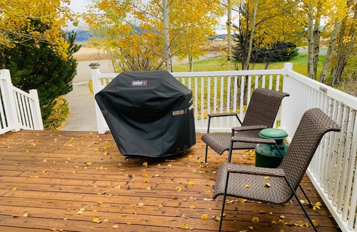 Bozeman House | Rivers Suite at Fox Hollow. King studio style suite in Bozeman, MT!