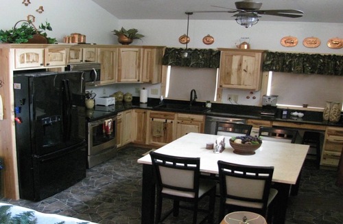 Libby Cabin | Riverside Cabin adjacent to Kootenai National Forest with Mountain View