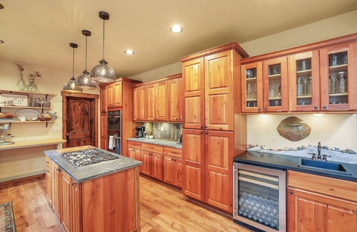 Riggins House | Riverside retreat at Rita Rapids Lodge