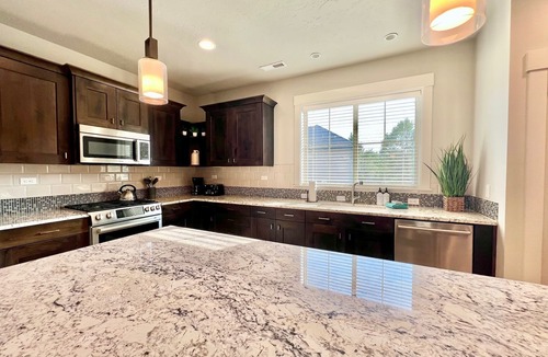 Harris Ranch House | Riverside Retreat - Luxury Living Steps From the Pool, Boise River & Greenbelt