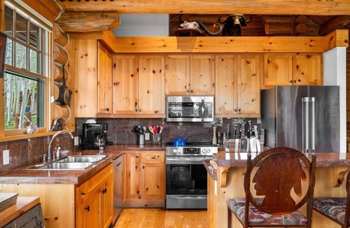 Granite Ridge Cabin | RMR: Granite Ridge Cabin 7608 in Teton Village