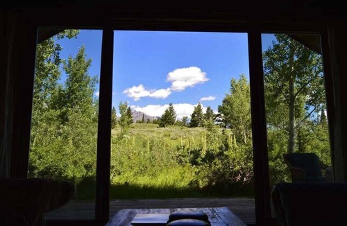 Teton Village Cabin | RMR: Rocking Rackets Cabin at Poker Flats