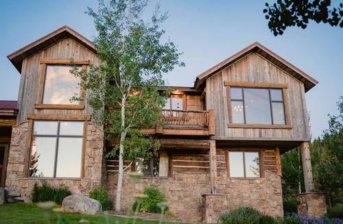 Hoback Junction House | RMR: Secluded 4BR Home with River and Valley Views