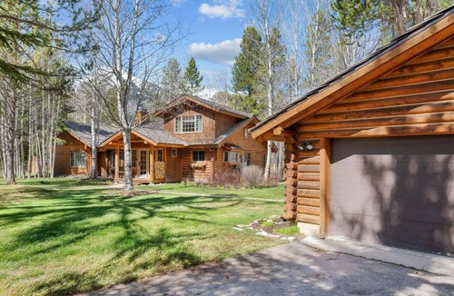 Moose Wilson Road House | RMR: Teton View Cabin Home in Wilson,WY