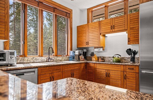 Teton Village House | RMR: Tram Tower 4 Condo in Teton Village