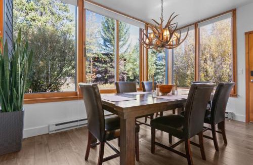 Moose Wilson Road Apartment | RMR: Yarrow 2311 Condo in The AspensWilson WY