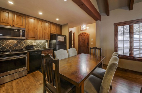 Tamarack House | Rock Creek 5 - Tamarack - private hot tub - spacious - ski in ski out